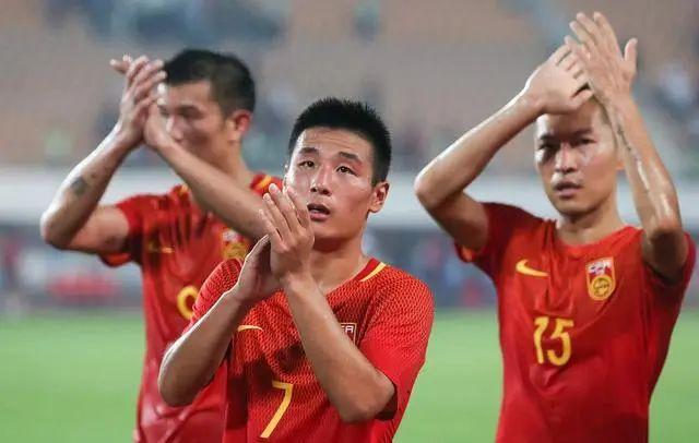 29名奥运和残奥运动员、4个集体被授予全国五一劳动奖.
