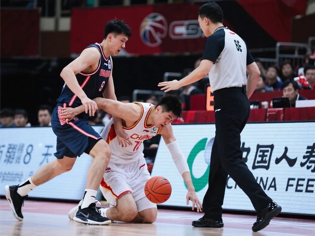 马卡报：哈兰德与曼城商讨续约 保留自主离队条款